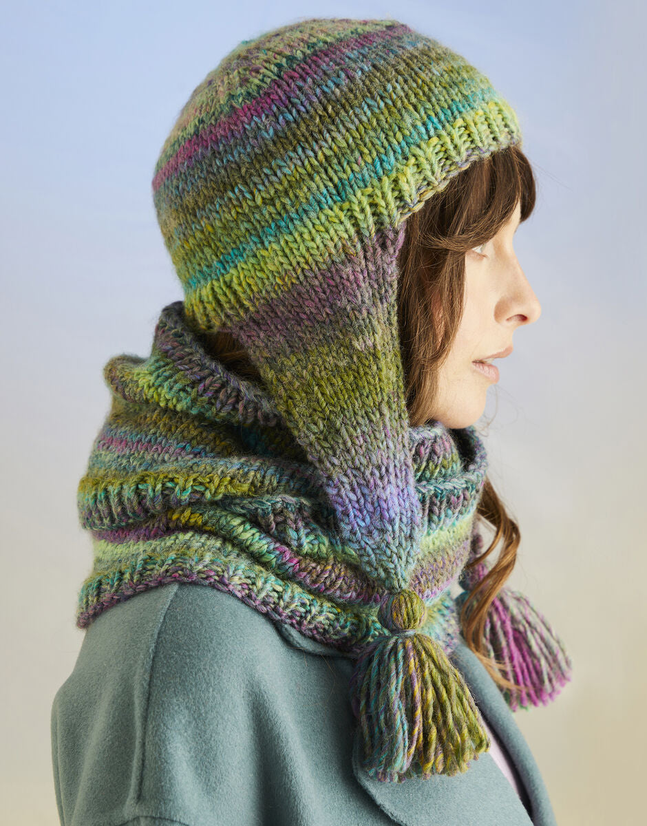 Anemone Hat and Snood Knitting Pattern - Sirdar