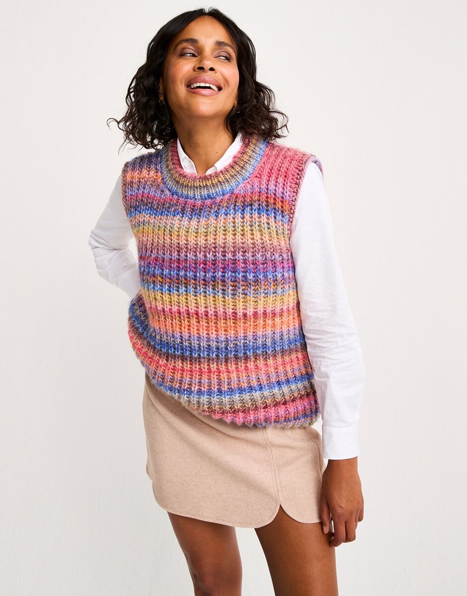 Beneath the Surface Vest Knitting Pattern - Sirdar