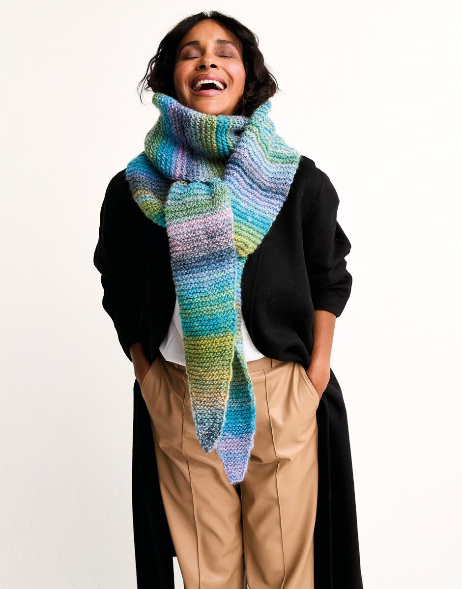 Strata Tie Scarf Knitting Pattern - Sirdar