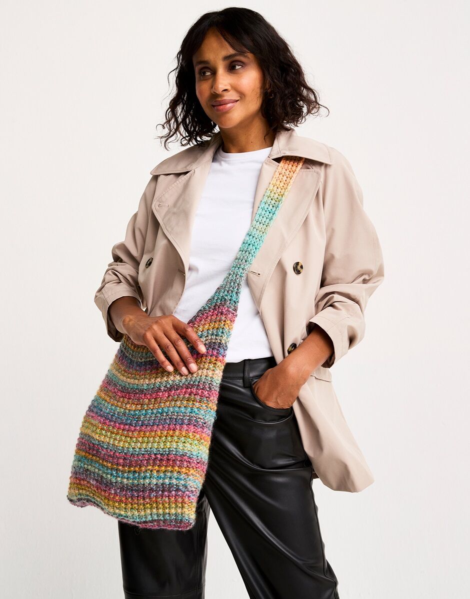 Rippled Mineral Bag Knitting Pattern - Sirdar