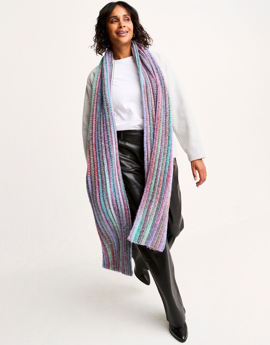 Rich Seam Scarf Crochet Pattern - Sirdar