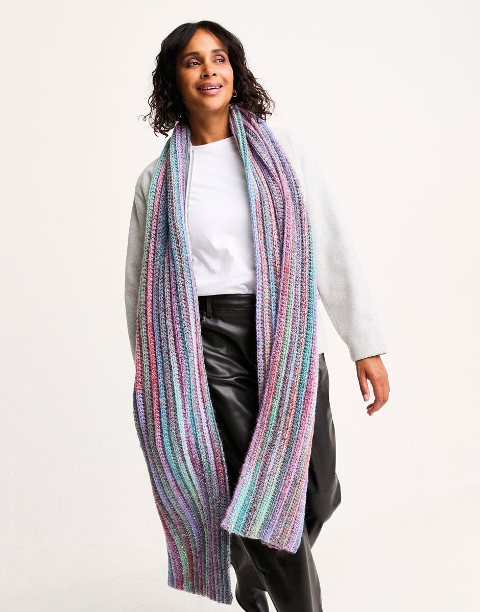 Rich Seam Scarf Crochet Pattern - Sirdar