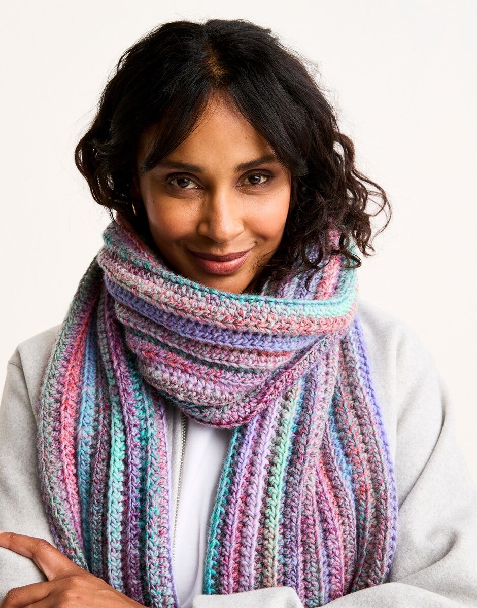 Rich Seam Scarf Crochet Pattern - Sirdar