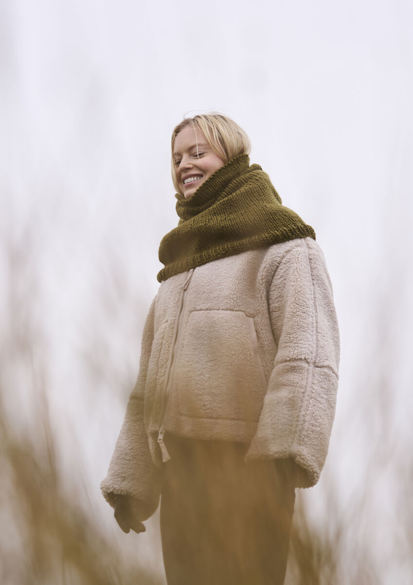 Salle Snood & Highoak Knitting Pattern - Rowan