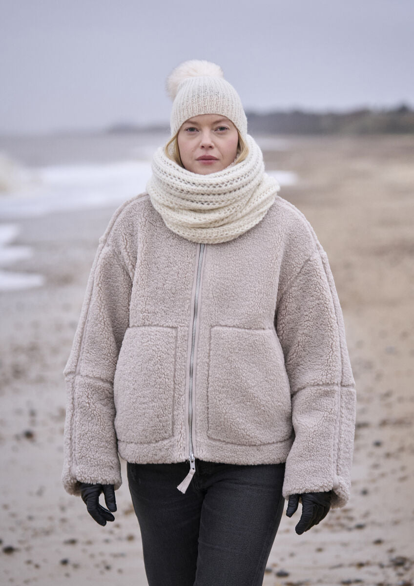 Tottington & Heydon Knitting Pattern - Rowan