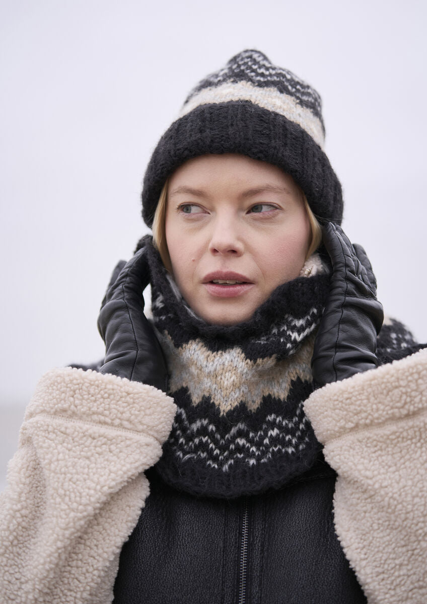 Coast Hat & Snood Bundle Knitting Pattern - Rowan