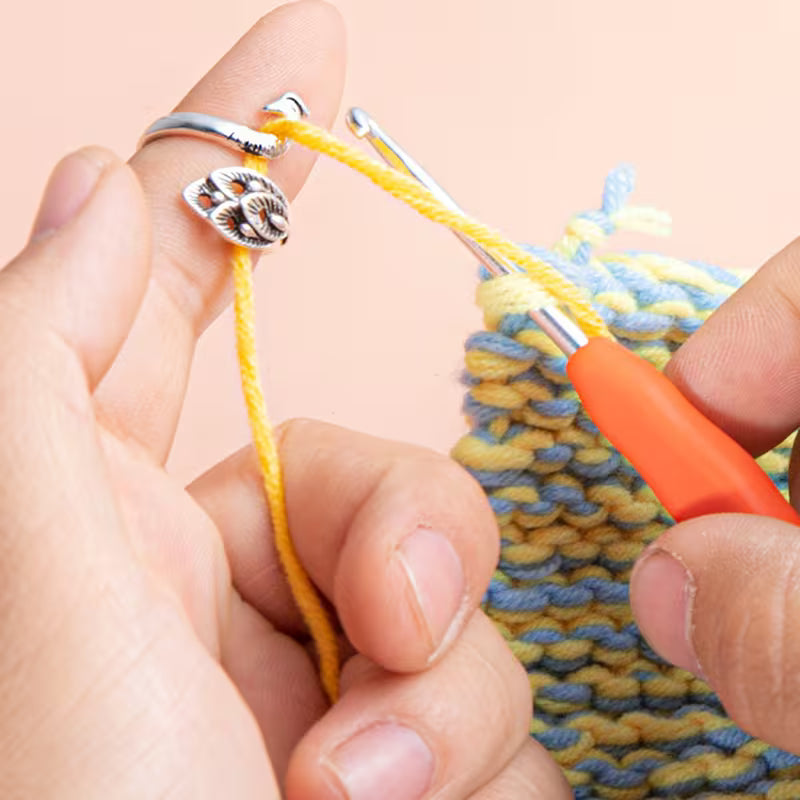 Pretty Peacock Yarn Tamer Ring